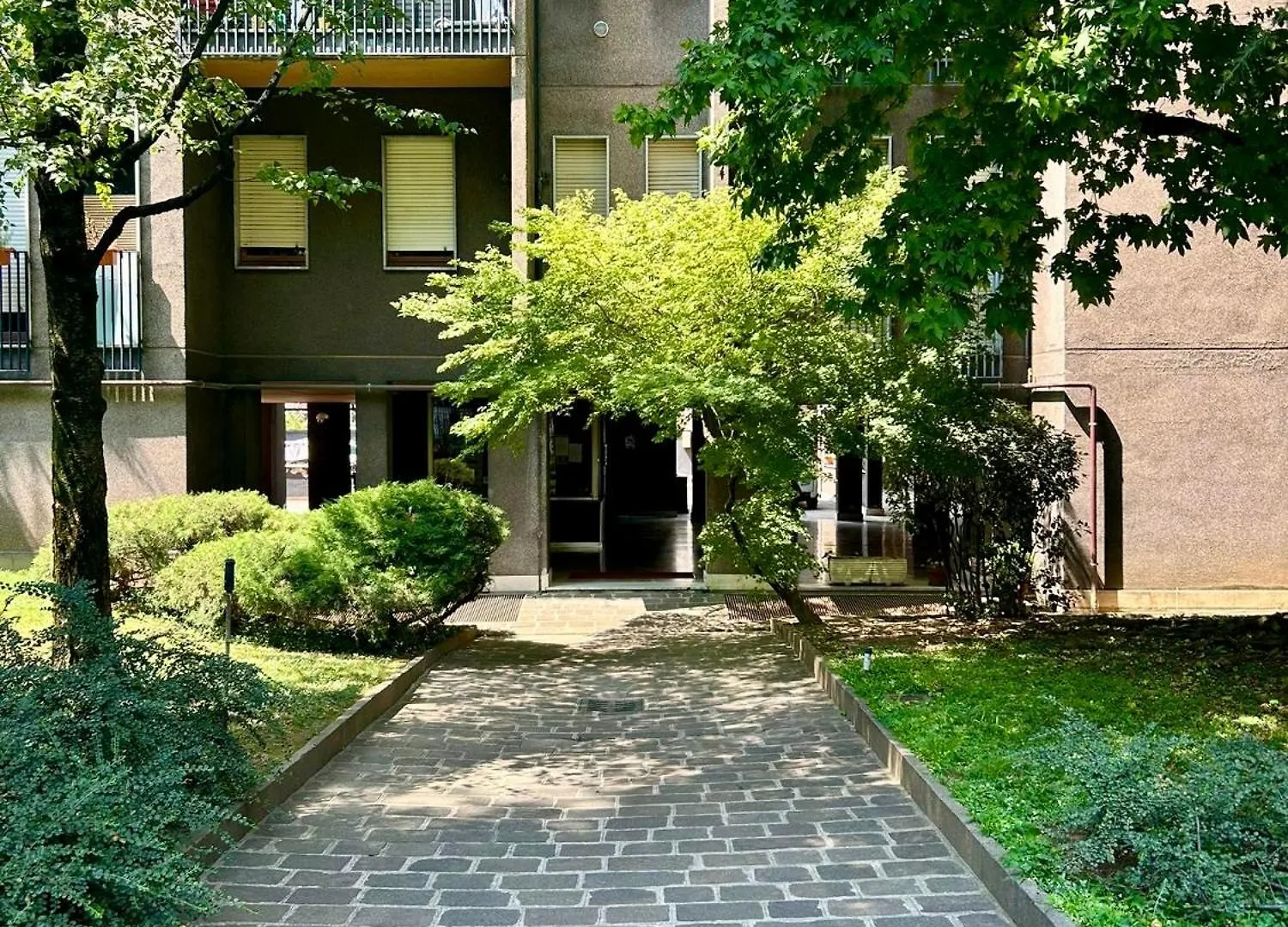 Lr Deluxe Apartments - Maison Zeno Milan